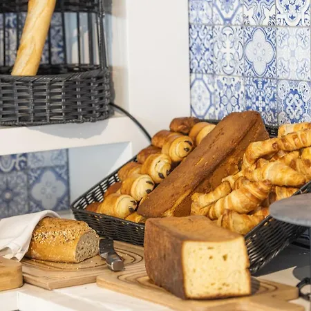 Отель Indigo By Ihg 4*