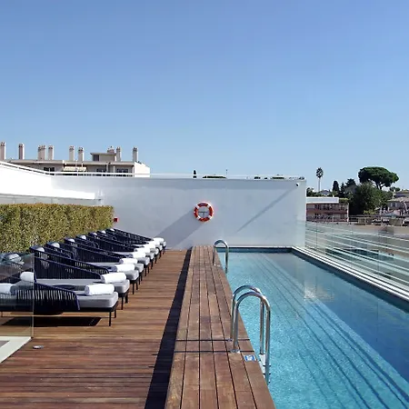 Indigo By Ihg Отель 4*
