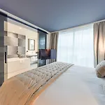 Indigo By Ihg 4*