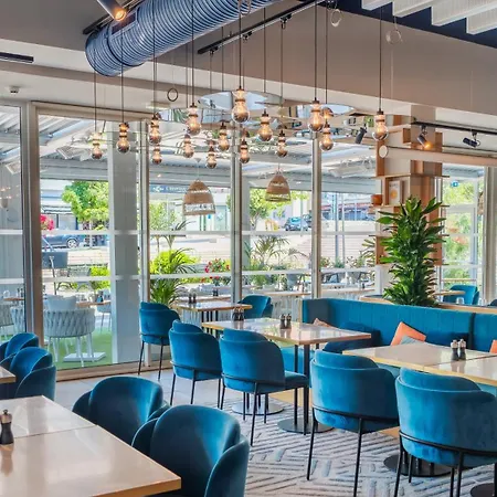 Indigo By Ihg Hotel 4*