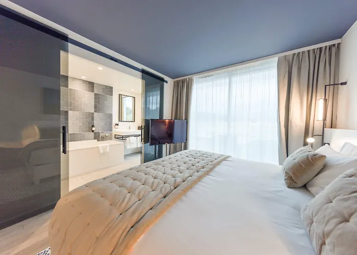Indigo By Ihg 4*