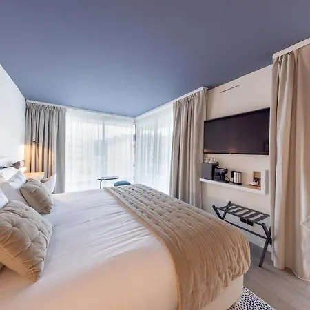 Hotel Indigo By Ihg 4*